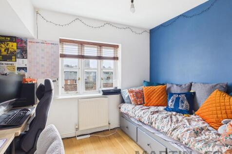 2nd Bedroom