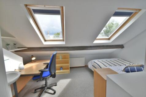 5 BED STUDENT HOUSE SHARE - BROOMHILL photo 3