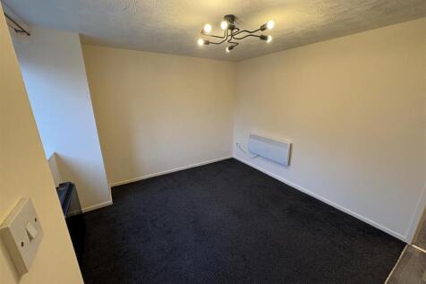 Abbey Way, School Street, Radcliffe photo 3