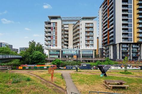 Palmers Road E2-14.jpg