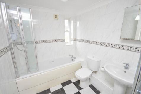 Bentfield Road, Stansted, CM24 photo 4