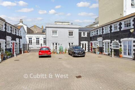 Driveway/Parking