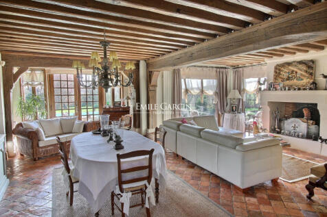 Property Image 4