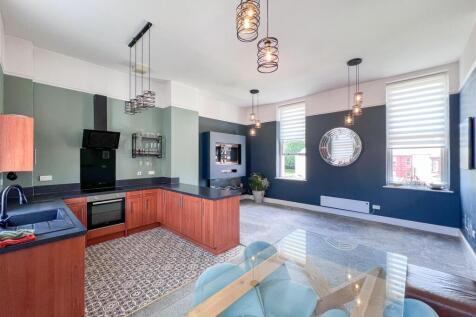 Living / Kitchen / Dining