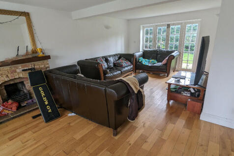 Lacewood Gardens, Reading, Berkshire, RG2 photo 3