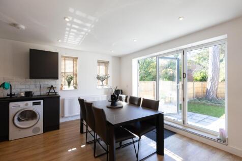 1-bed house on Park Road, Loughborough, £845/mo