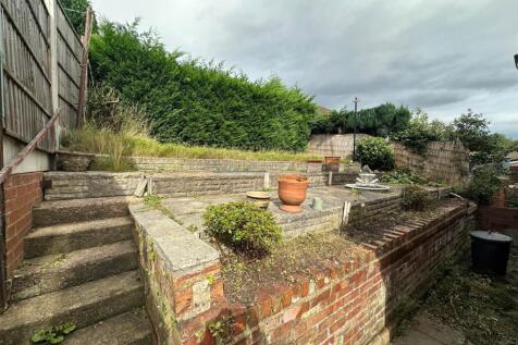Silverstone Drive, Manchester photo 4