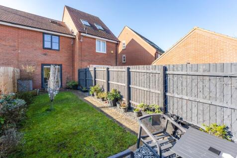 75 Long Breech, Mawsley-7.jpg