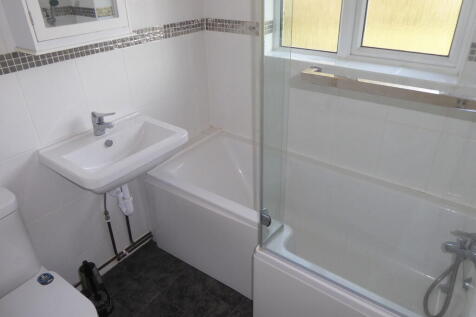 Normanston Drive, Oulton Broad photo 4