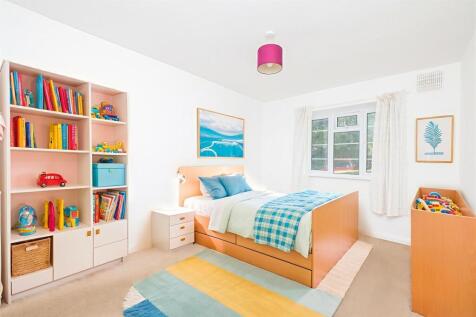 H_SCR-012 - Kids Room - Standard - 1 (1).jpg