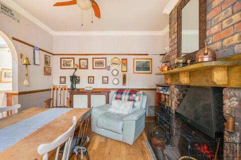 0W1SSE - Dining Room C.jpg