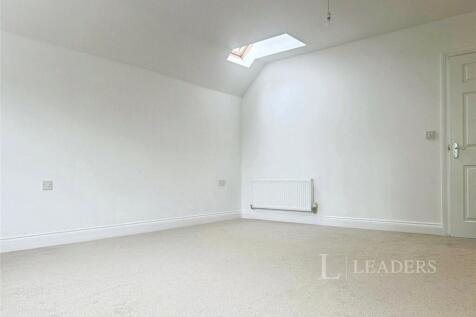 The Limes, Chalford Grange, Fareham, Hampshire, PO15 photo 3