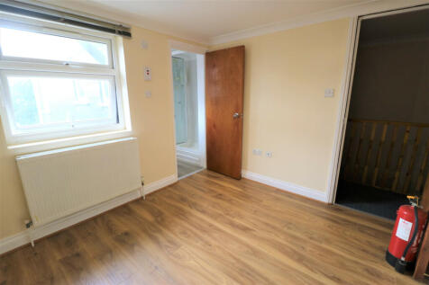 Murchison Road, London, E10 photo 3