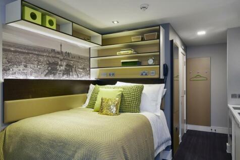Bedroom with en-suite