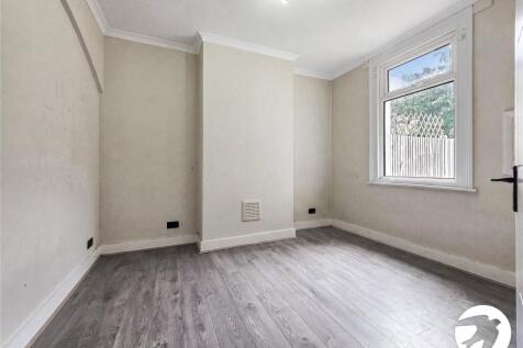 Summerfield Street, London, SE12 photo 3