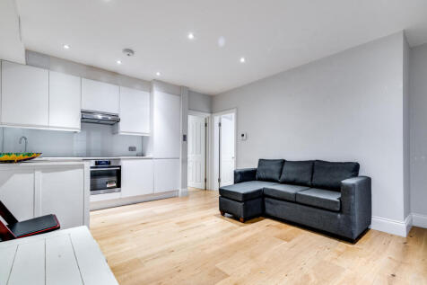 74PGA - Flat A, 74 Philbaech Gardens, SW5-3.jpg