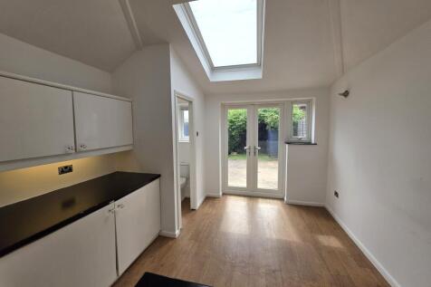 Clay Road, Bury St Edmunds, IP32 6QZ photo 3