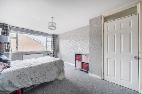 1387513-8-69401d4c36717