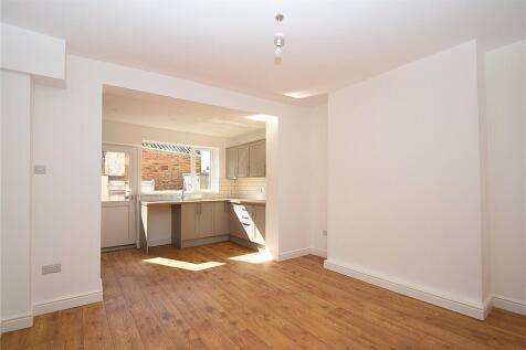 Hoxton Road, Scarborough, North Yorkshire, YO12 photo 3