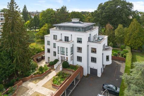 13 Victoria House