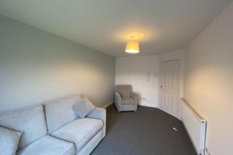 Broad Lanes, Bilston, West Midlands, WV14 photo 4