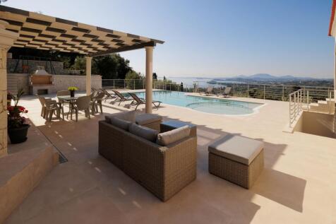 Outdoor sitting to pool/view