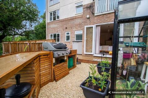 Garden Kitchen