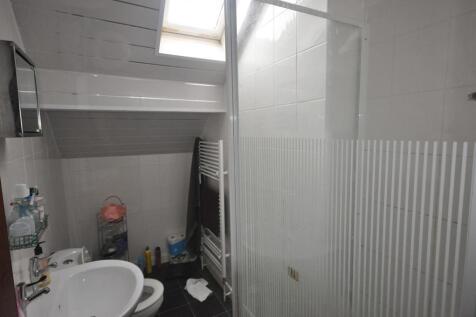 Meadow View, Hyde Park, Leeds LS6 1JQ photo 5