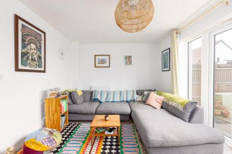27 Mayors Road, BS49--17.jpg