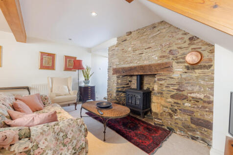 A18 - 4 Horn Hill, Dartmouth, The Haven - 250502