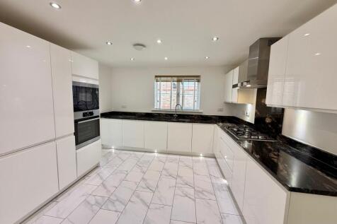 Grimshaw Close, Wilmslow photo 3