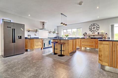 Kitchen.jpg