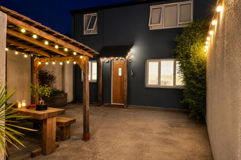 Cardiff, CF24 - property photo