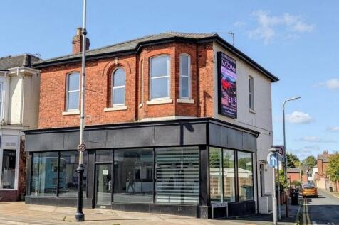 2-bed flat on To Let - Eastbank Street, Southport Centre, PR8 - Two Bed First Floor Apt, £795/mo
