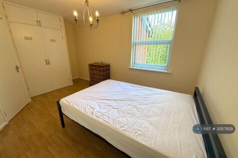 Flat 10 Bedroom