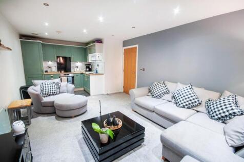 Lounge/Kitchen
