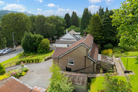 244 STRINES ROAD-3.jpg
