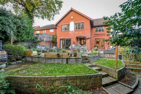 1 Wells Close-38.jpg