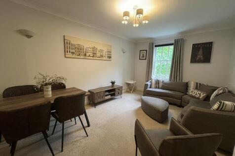 Open Plan Living and Dining Area