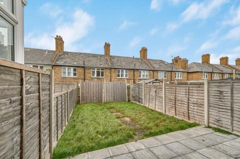 Lessingham Avenue, London, SW17 photo 4