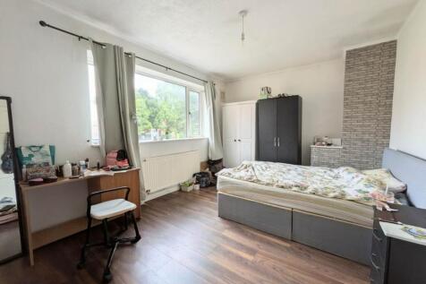Marriott Road, Stratford, E15 photo 4