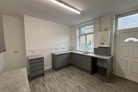 Carleton Street, Keighley photo 3