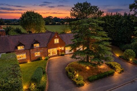 2303 Stratford Road_1 Twilight.jpg