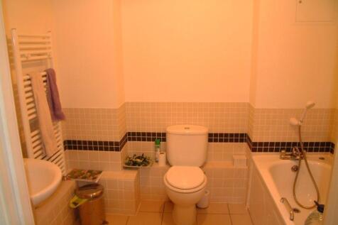 Bathroom.jpg