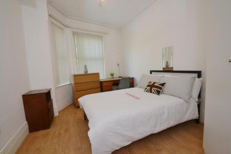 4 Bedroom Terraced in M14 6WR