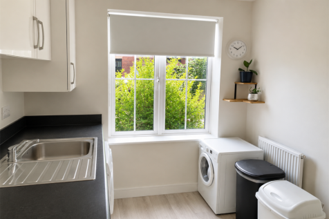3 bedroom Semi Detached House in Gardeners Place, Shrewsbury  photo 4