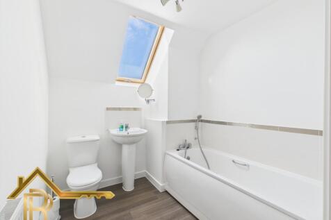 CAM03016G0-PR0031-STILL011