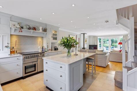 Open Plan Kitchen/dining