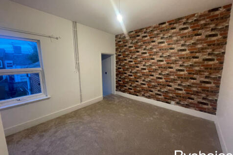 e7695cb2-29b4-4e19-8ceb-aa75d8cb202d