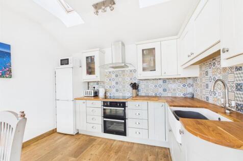 Open Plan Living / Kitchen